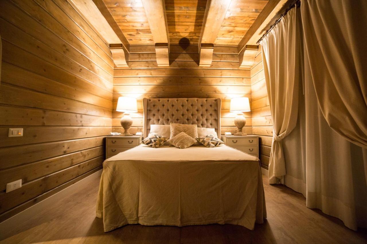 Al Boschetto Hotel Castel Volturno Bagian luar foto